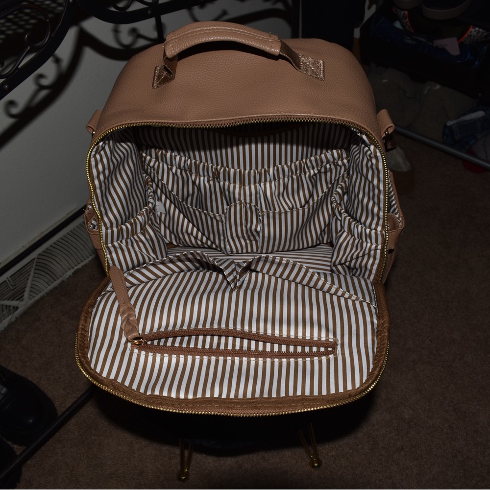 RadRev Desert Backpack - Full Size - Picture 2 of 7